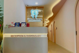 Dental-Clinic-Contact-Us
